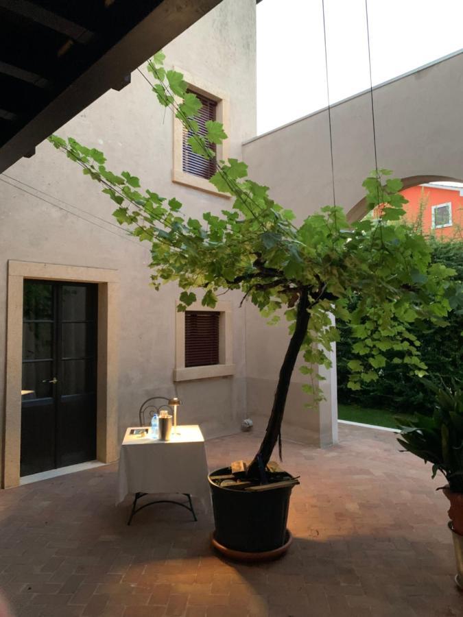 Ca'Bert Villa Dei Glicini Castelnuovo del Garda Buitenkant foto
