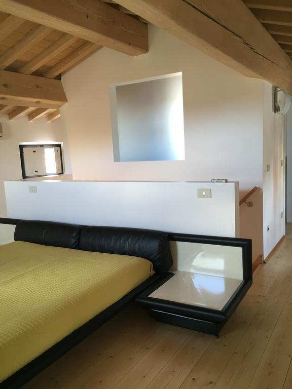 Ca'Bert Villa Dei Glicini Castelnuovo del Garda Buitenkant foto
