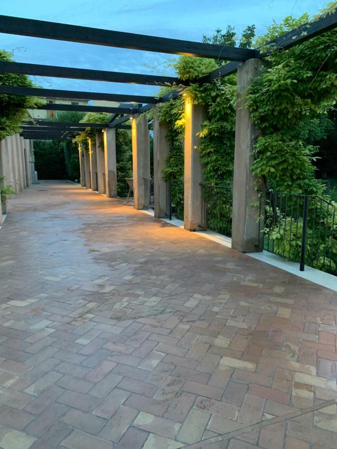 Ca'Bert Villa Dei Glicini Castelnuovo del Garda Buitenkant foto